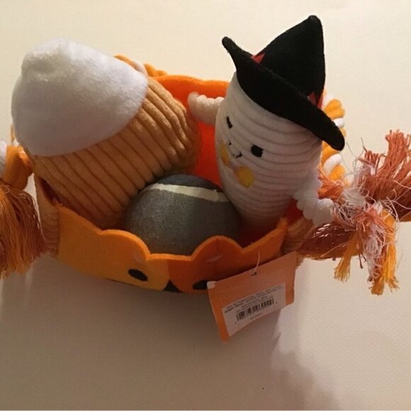 Halloween Pumpkin Dog Toy Set - 4ct - Hyde & EEK! BRAND NEW WITH TAGS. - Picture 6 of 7